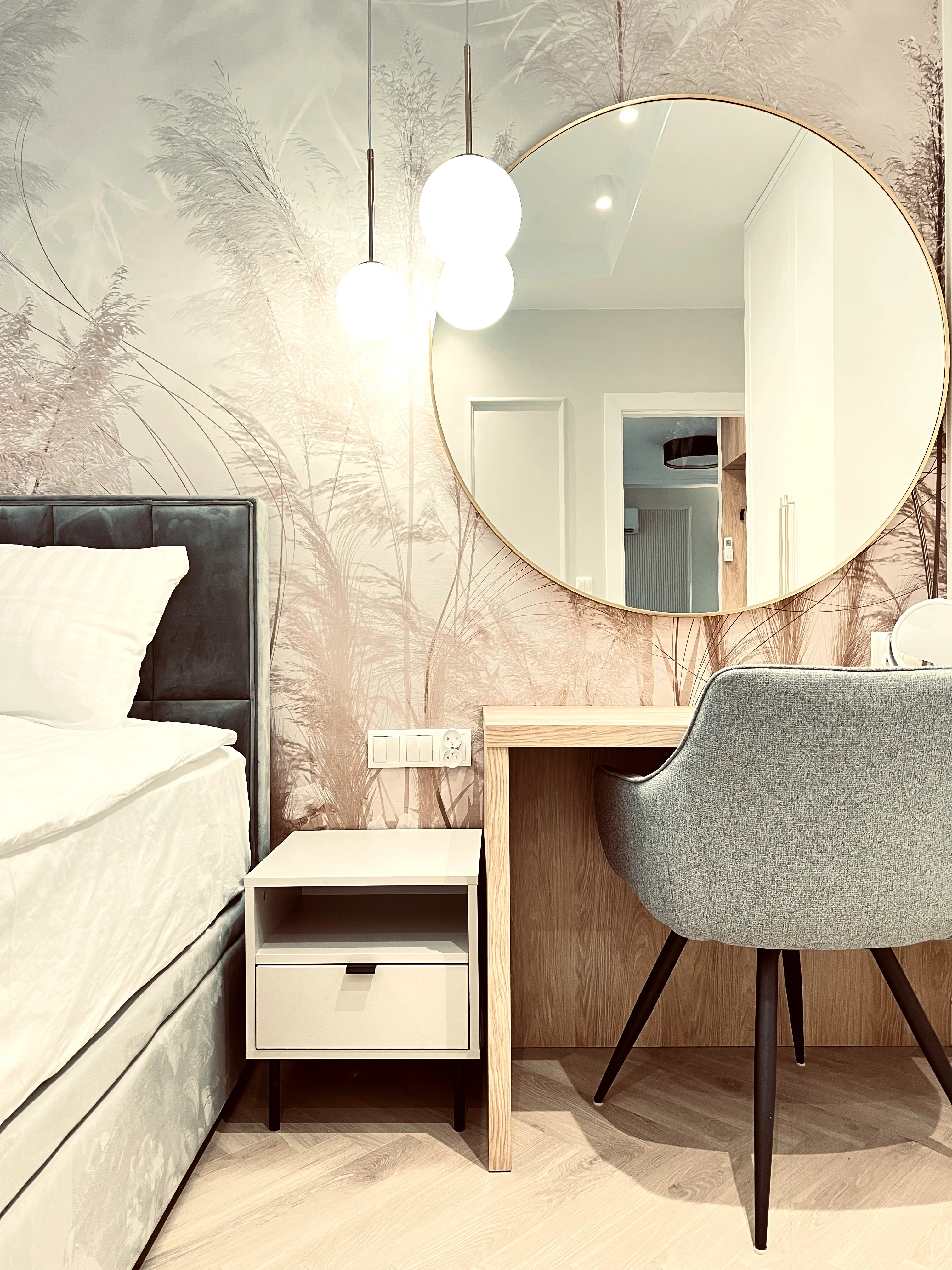 Sypialnia z miejscem do pracy